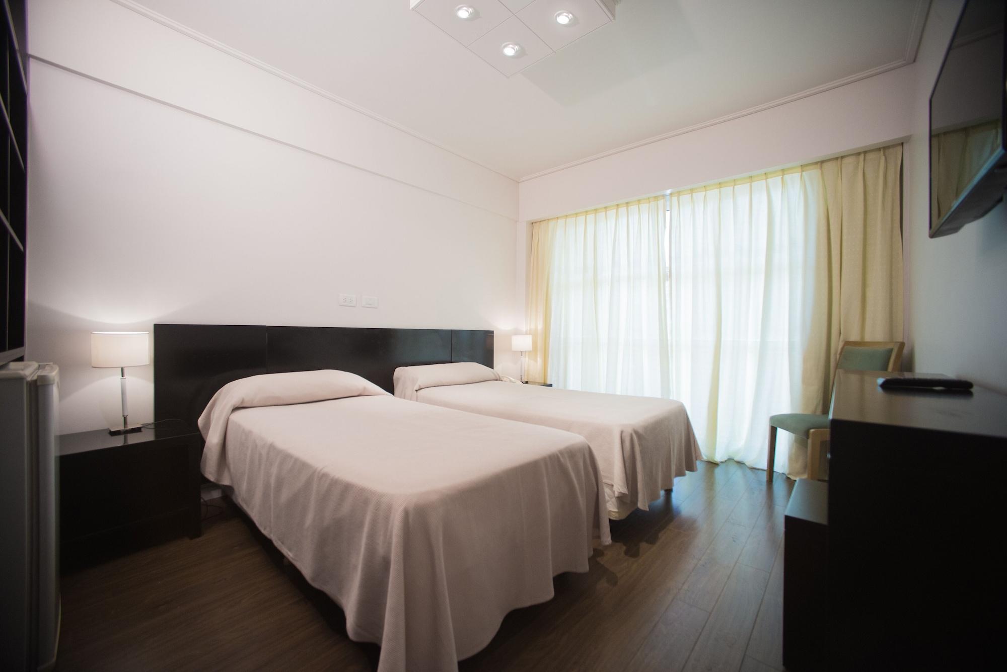 Hotel Versailles 마르델플라타 외부 사진